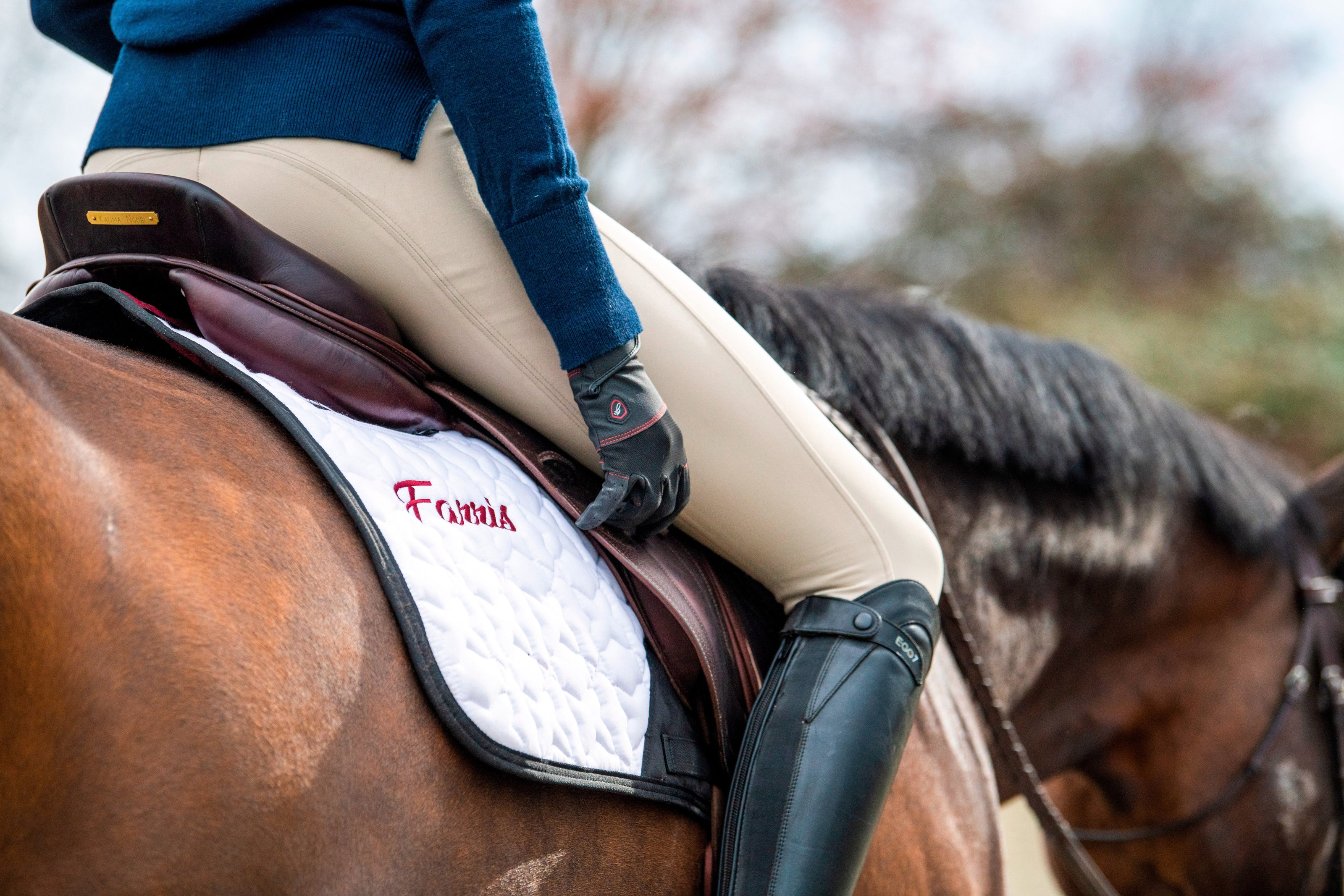 Women's Riding